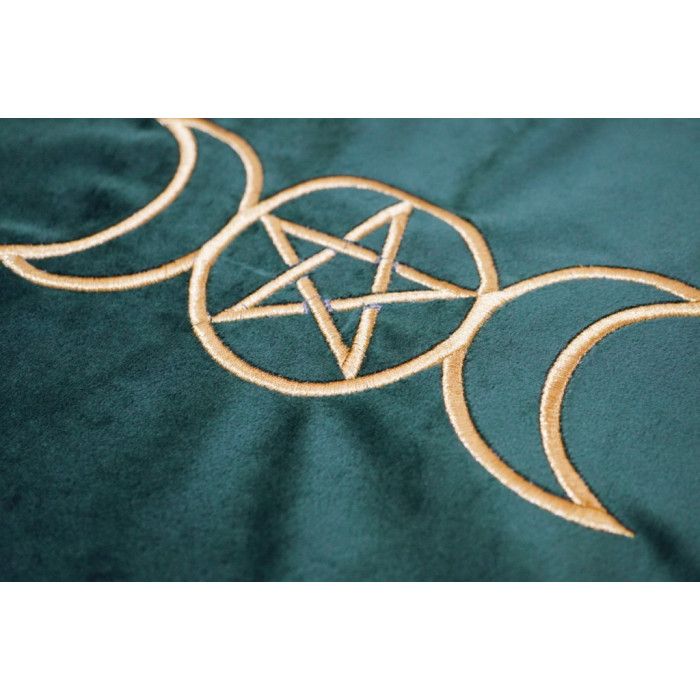Скатертина для ворожіння оксамит Вікка зелена вишивка