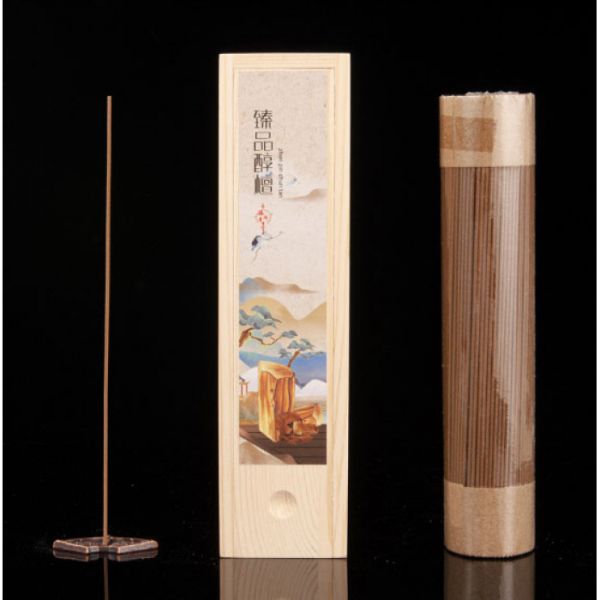 Ароматичні палички Преміум сандал у дерев'яній коробці 200 грам.