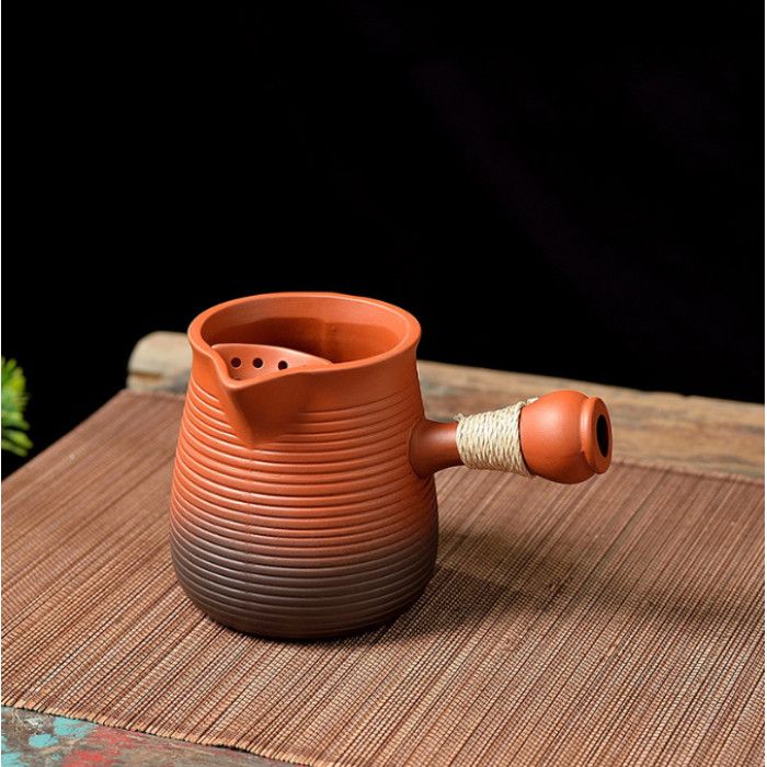 Чахай с боковой ручкой малый Красный 350 мл.