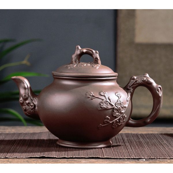Чайник "Цветок сливы" коричневый глиняный 800 мл.