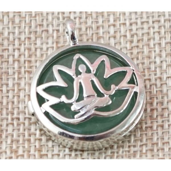 Кулон открывающийся "Йога в лотосе" вставка Зелёный авантюрин