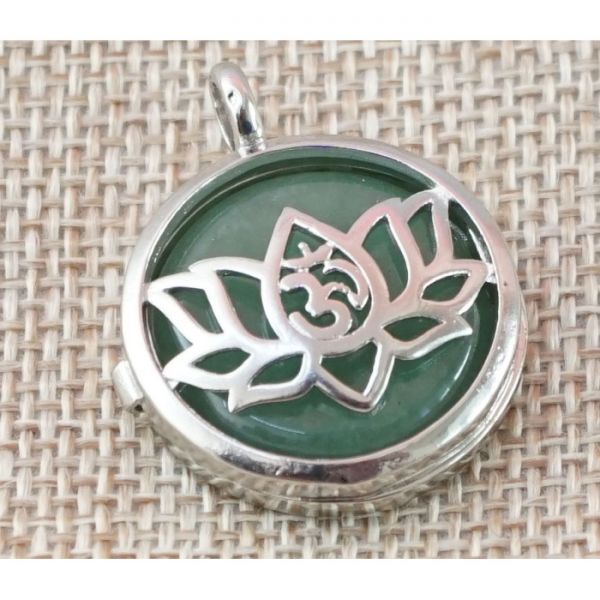 Кулон открывающийся "Ом в лотосе" вставка Зелёный авантюрин