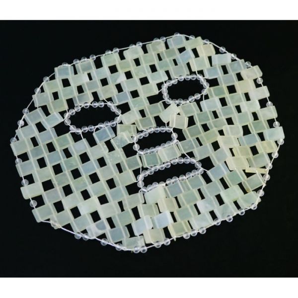 Нефритовая маска на лицо